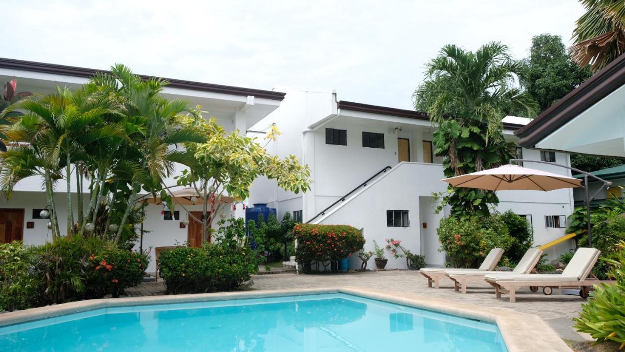 Red Knight Gardens Hotel Davao Exterior photo