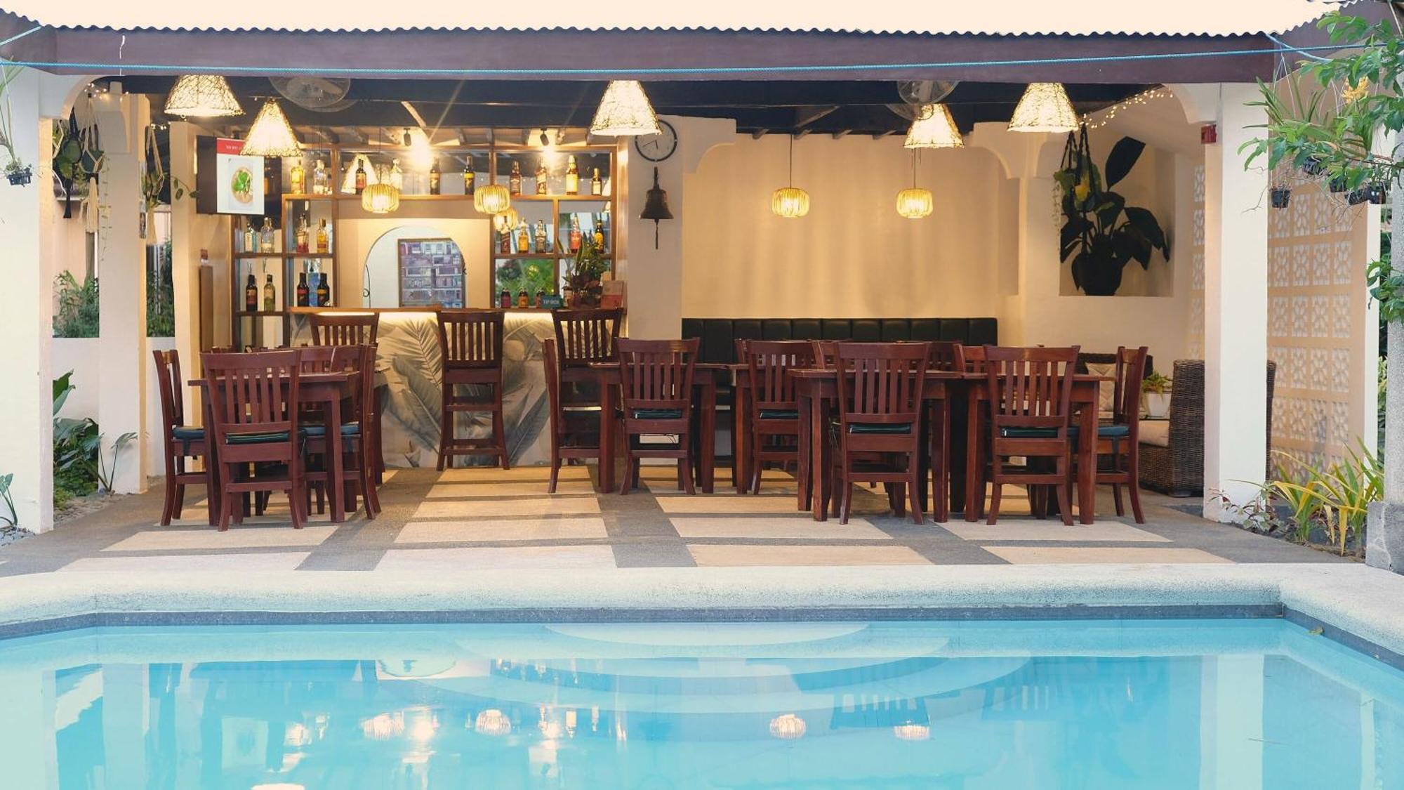 Red Knight Gardens Hotel Davao Exterior photo