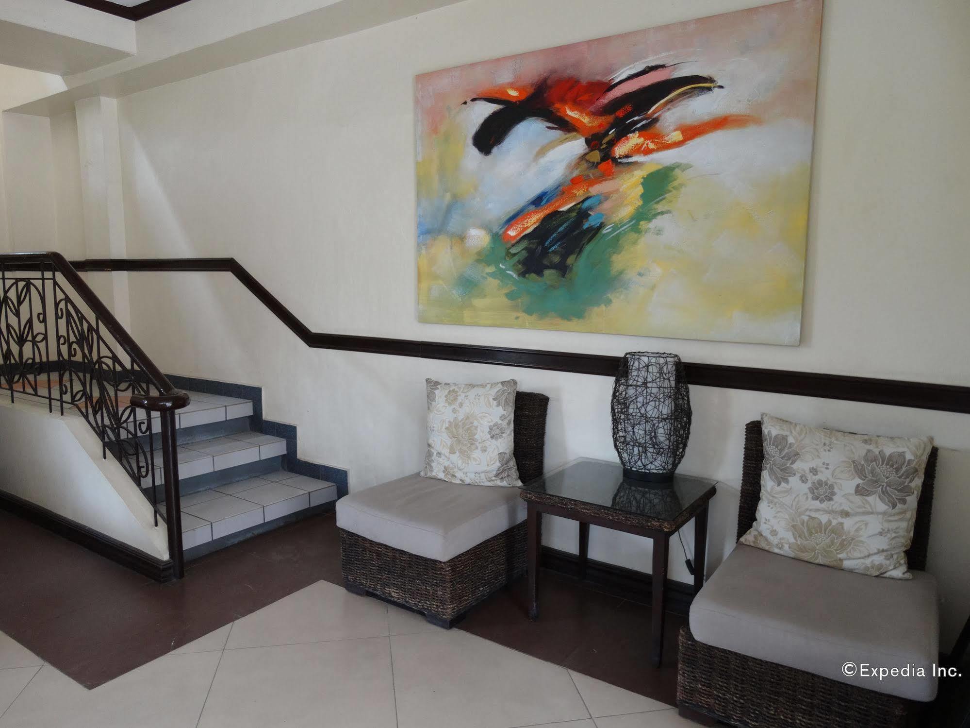 Red Knight Gardens Hotel Davao Exterior photo